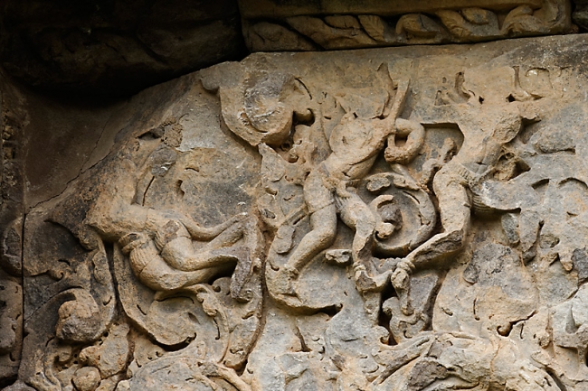 Prasat Sa Kamphaeng Yai-067